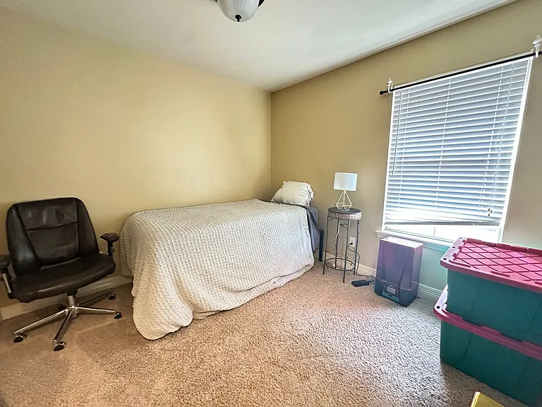 3825 Pickering Pass — Photo 13