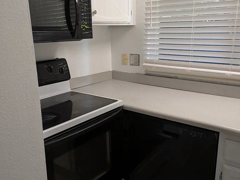 5979 S Willow Way — Photo 6