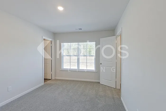 2461 Banyan Cir — Photo 11