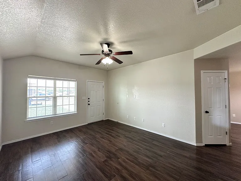 4403 Brutus Lane — Photo 6