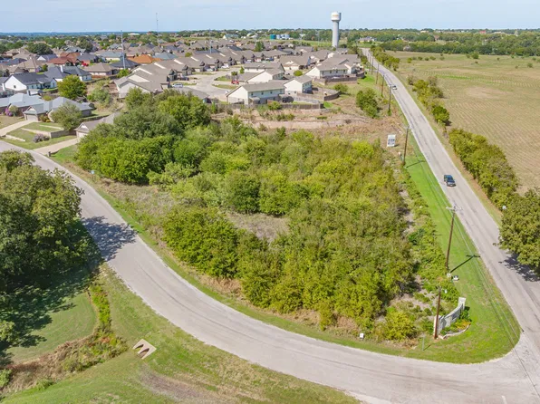 1000 Meander Rd, Granbury, TX 76049