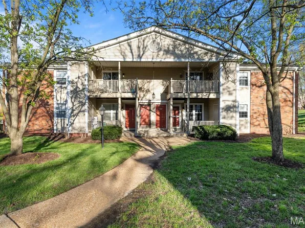 9138 Wrenwood Ln, Saint Louis, MO 63144
