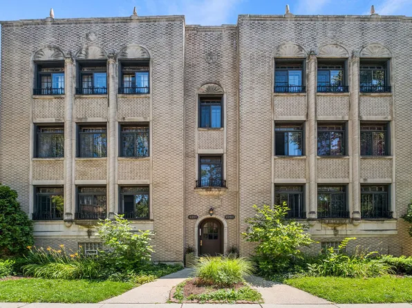 6209 N Mozart St Unit 3S, Chicago, IL 60659