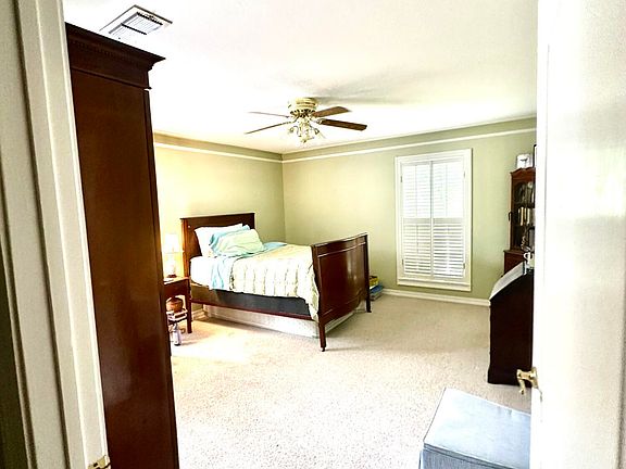 5th image of 903 Morningside Dr