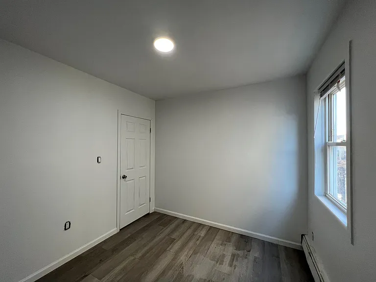 114 S Franklin St #F1 — Photo 5