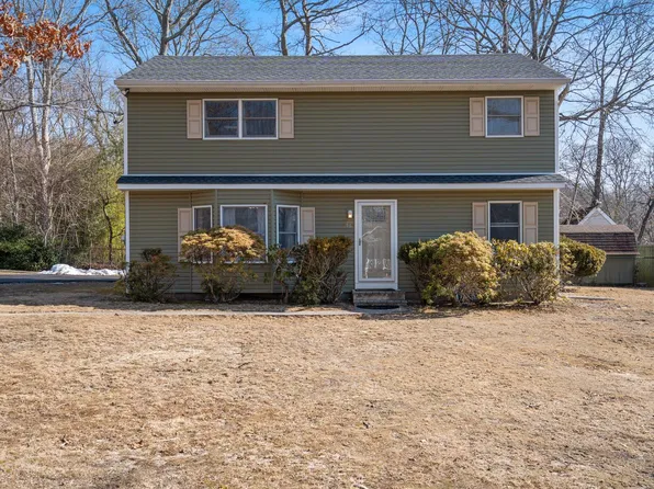 66 Frank Avenue, Yaphank, NY 11980