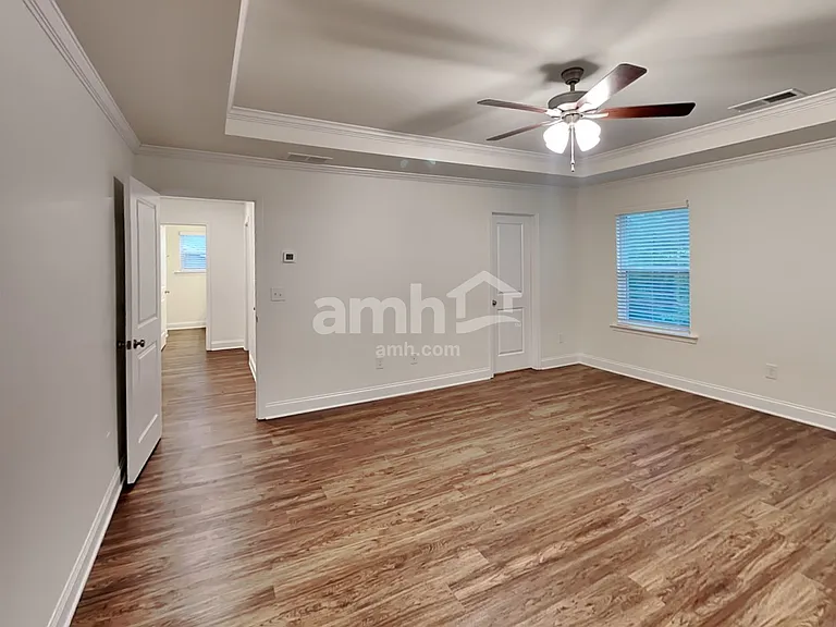 574 Slew Dr — Photo 11
