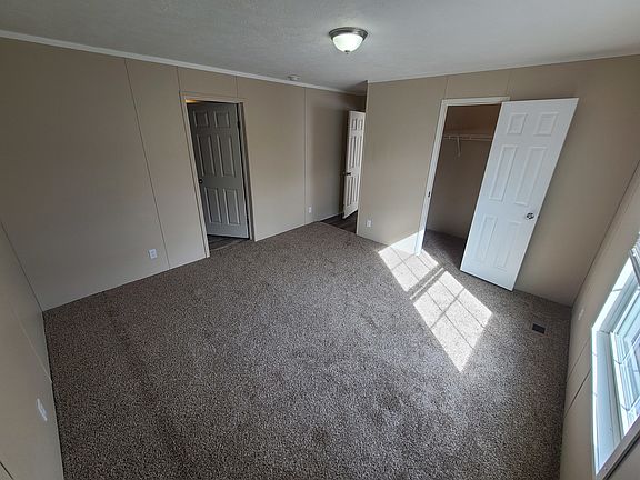 4th image of 516 Courtland Ln #541