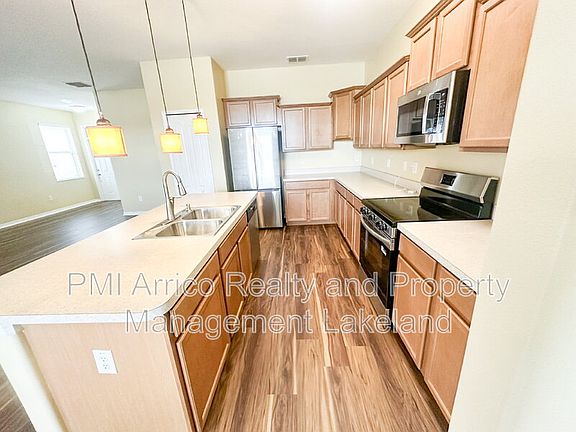 3rd image of 3774 Hampton Hills Dr
