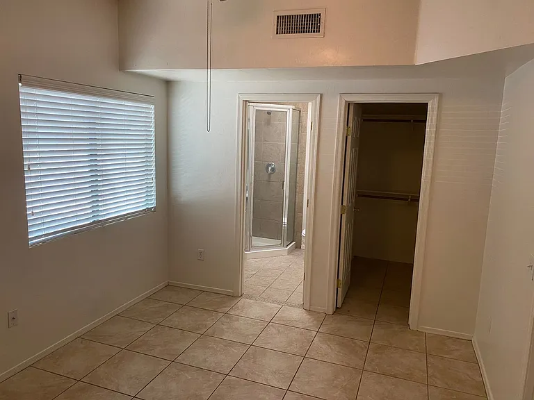1415 E Elm St #1 & 2 — Photo 6