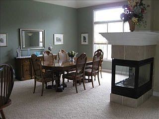 5th image of 7414 Royal Oakland Dr