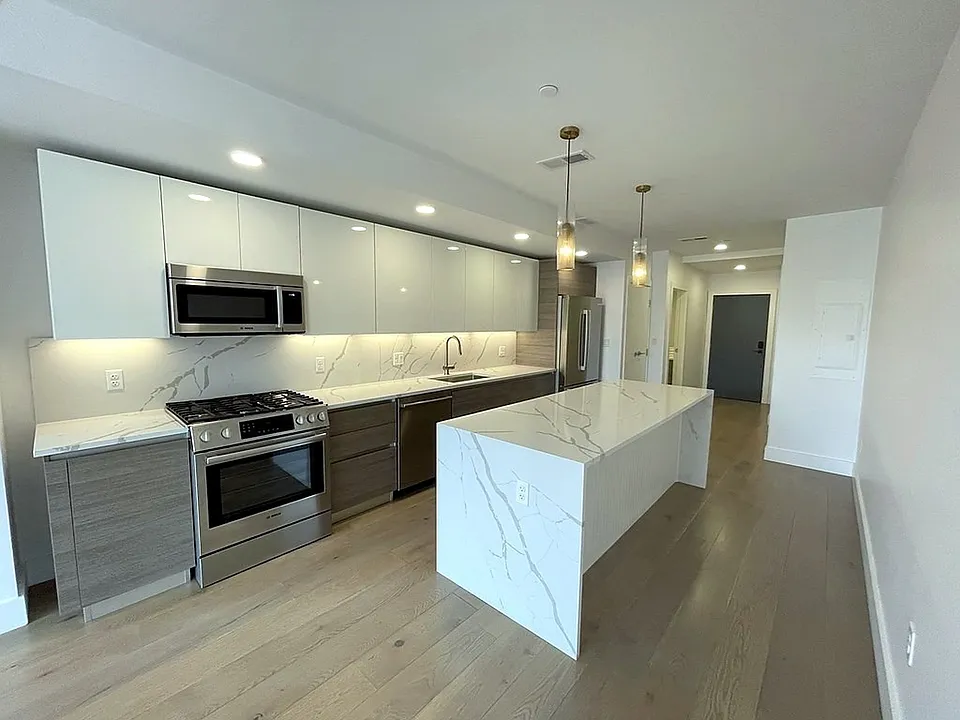 30 Penniman Rd #203