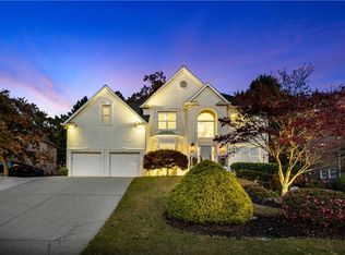 3713 Lake Edge Dr, Suwanee, GA 30024