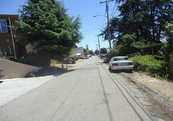 5th image of 8602 Thermal St