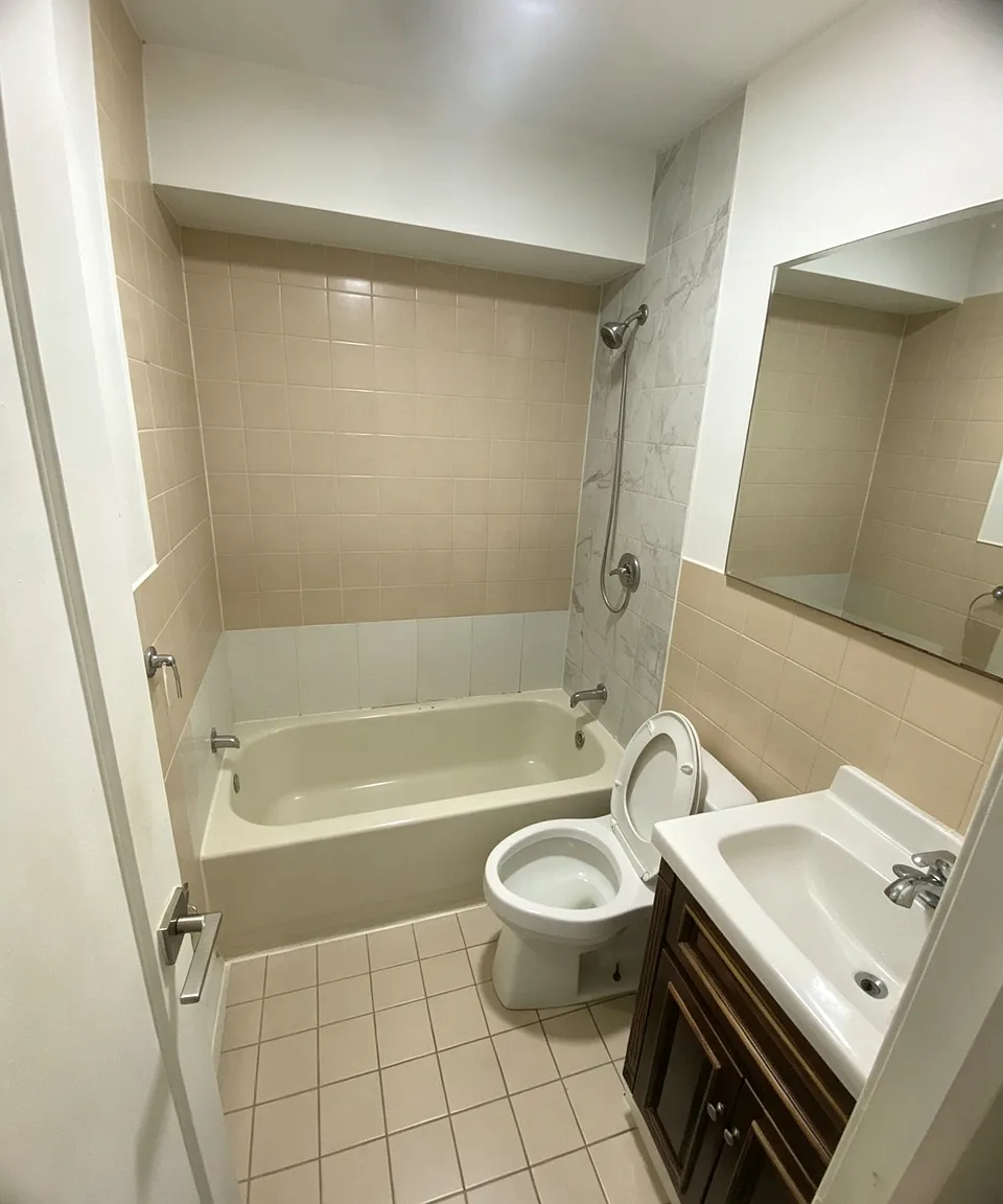 2 bed, 850 sqft, $2,400 — Photo 2