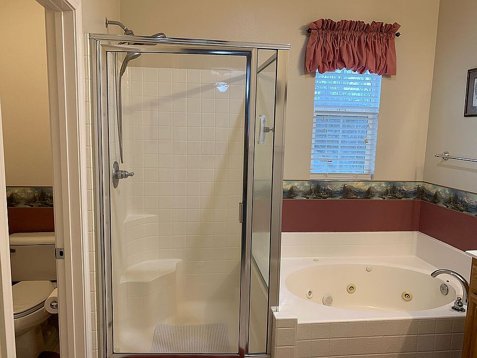 Master Bath 1 of 2