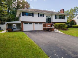 6 Taylor St, Schenectady, NY 12304