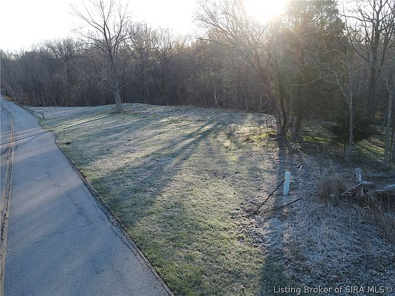4th image of 22106 Daisy Hill Road