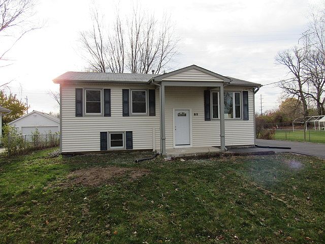 1st image of 815 Southmoor Ln