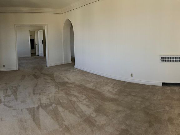 5th image of 3401 Clay St APT 404