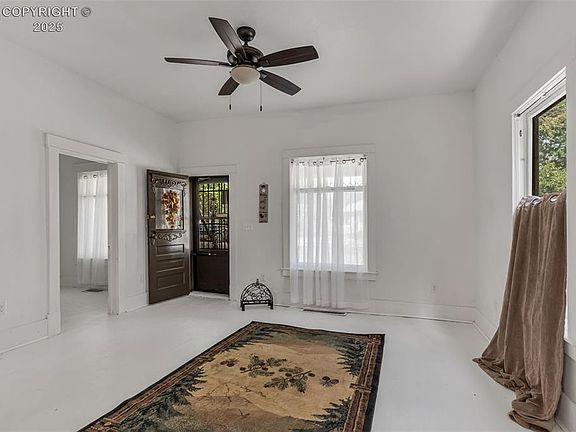 5th image of 710 Woodlawn Ave