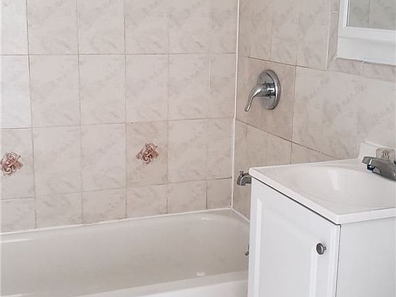 5th image of 2223 Nameoke Ave