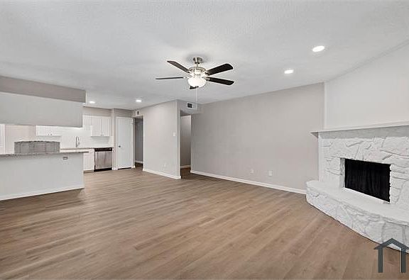 4th image of 927 Lemontree Dr