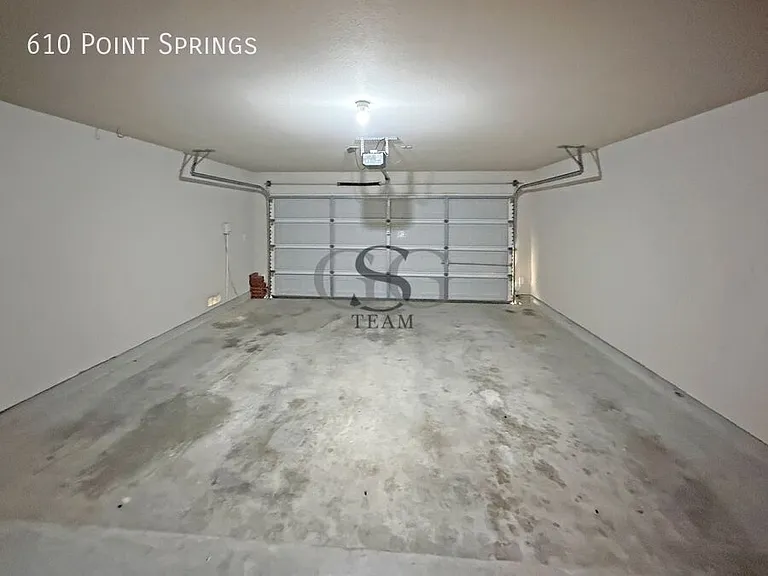 610 Point Spgs — Photo 12