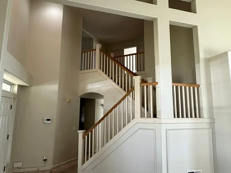 492 Dorset Way — Photo 3
