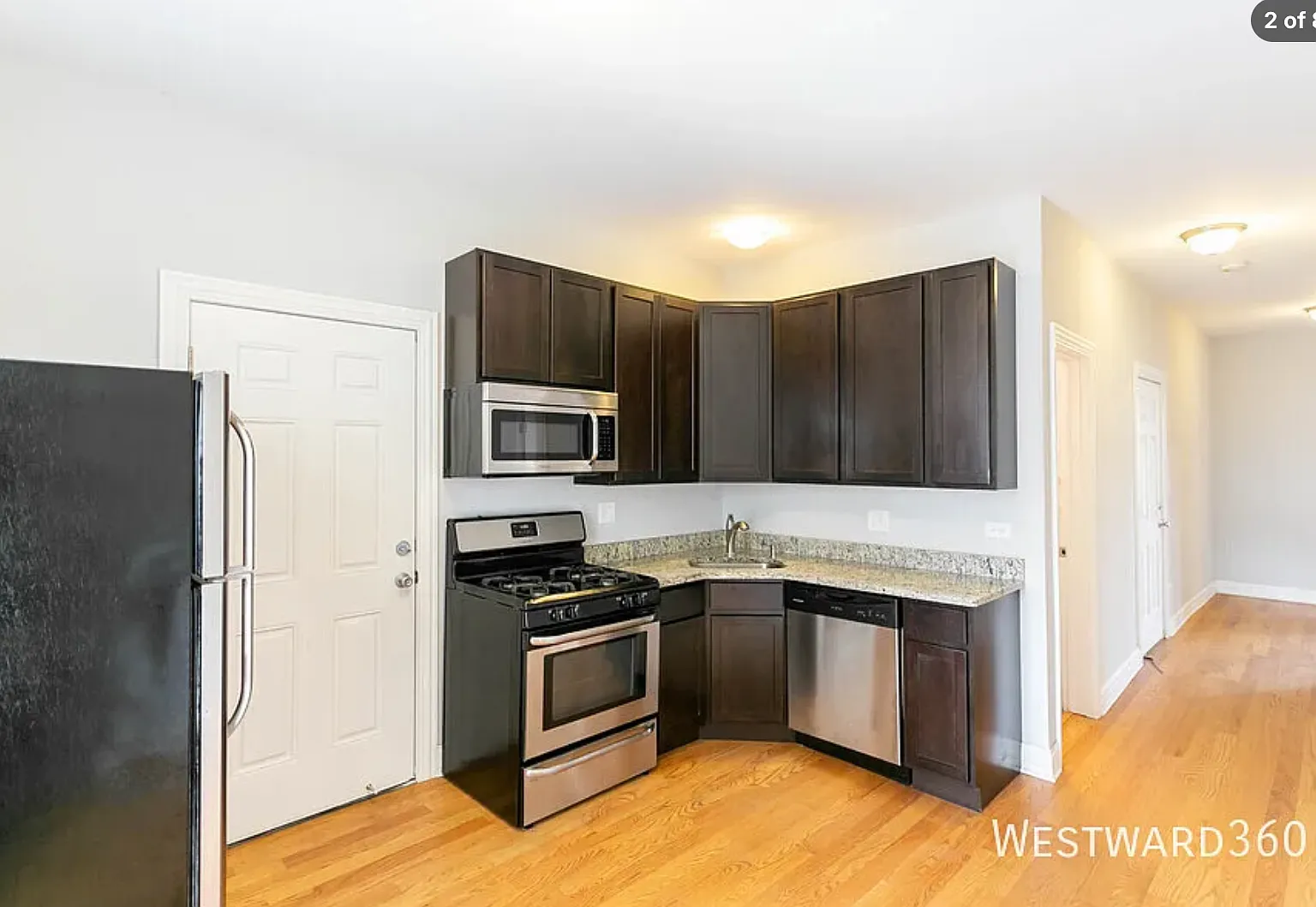 2 bed, 925 sqft, $2,480 — Photo 2