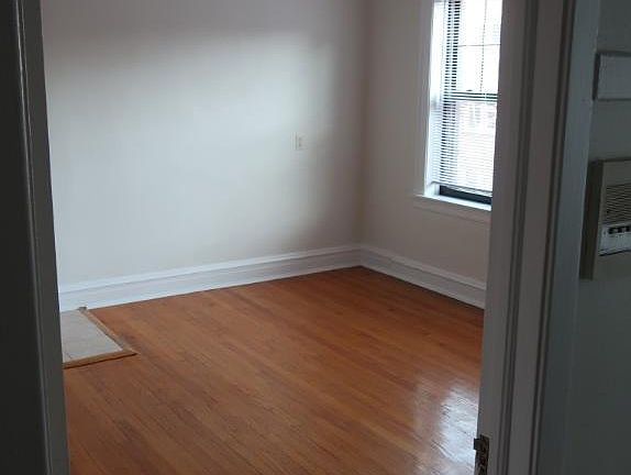 4th image of 1712-20 W Albion Ave #1716-3H