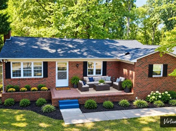 316 Old Hollow Rd, Winston Salem, NC 27105