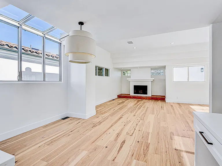 204 N Poinsettia Ave — Photo 32