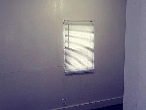 5th image of 3173 Minnesota Ave #2S