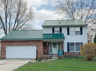 90 Karyl Ct, Waterville, OH 43566