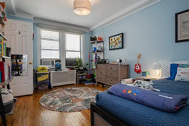 Rented by Rita S Citrin, LREB