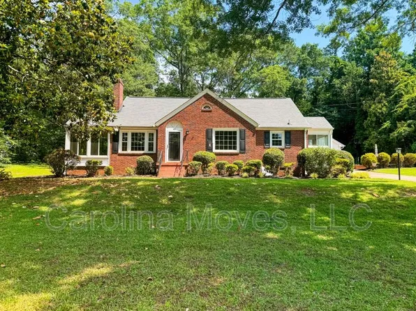 46 Long Forest Dr, Greenville, SC 29617