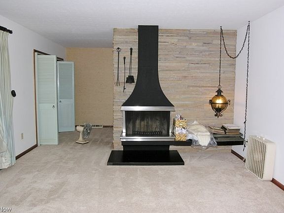 5th image of 8308 Oxford Dr