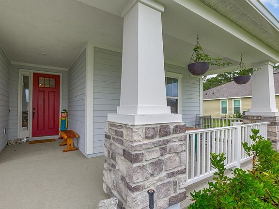 3rd image of 94129 Goodwood Dr