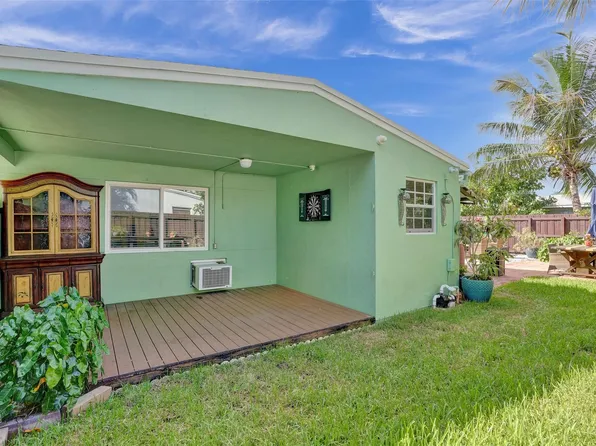 2757 NE 12th Avenue, Pompano Beach, FL 33064