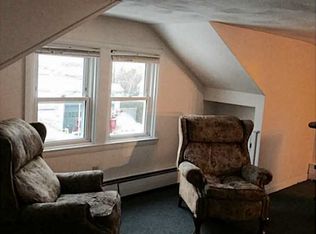 28 Magnolia St, Bristol, RI 02809