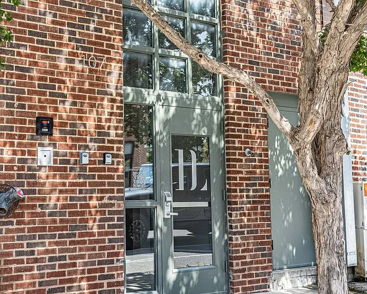 107 N Detroit Ave — Photo 30
