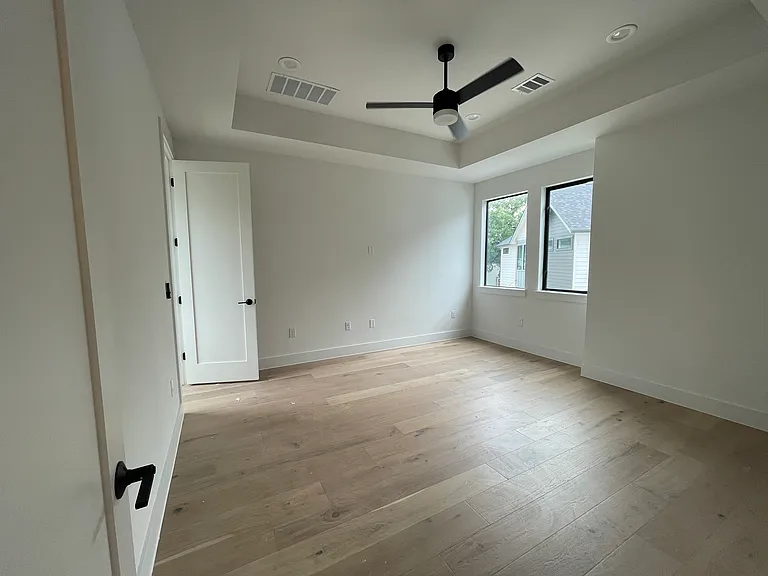 1140 Webberville Rd #1 — Photo 5