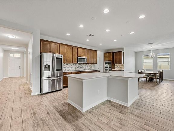 3rd image of 5356 Ragusa Loop