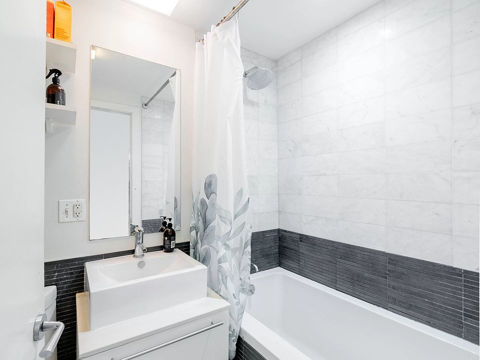 1st image of 100 Maspeth Ave APT 4I