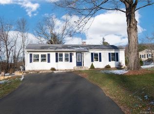 15 Allen Rd, Brookfield, CT 06804
