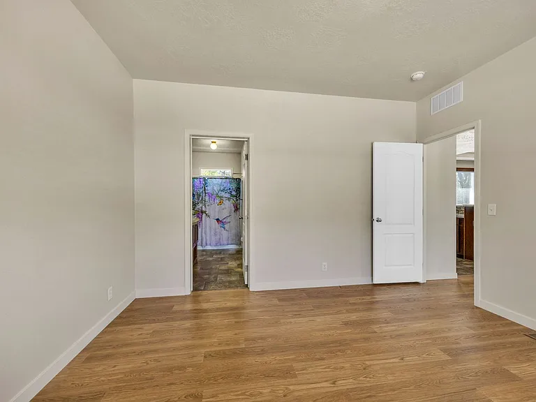 225 Wilson Rd — Photo 24