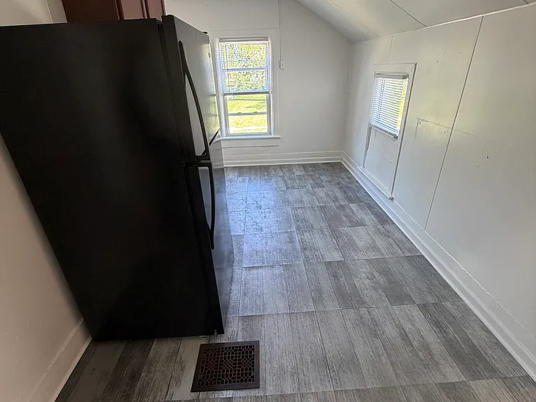 531 N Schuyler Ave #2 — Photo 7