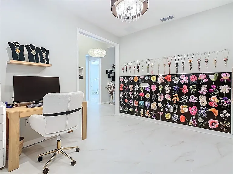 790 Carmel Ln — Photo 17