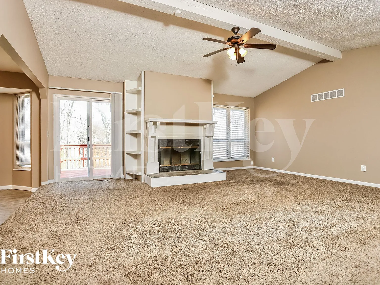 3 bed, 3.0 bath, 1656 sqft, $2,700 — Photo 4